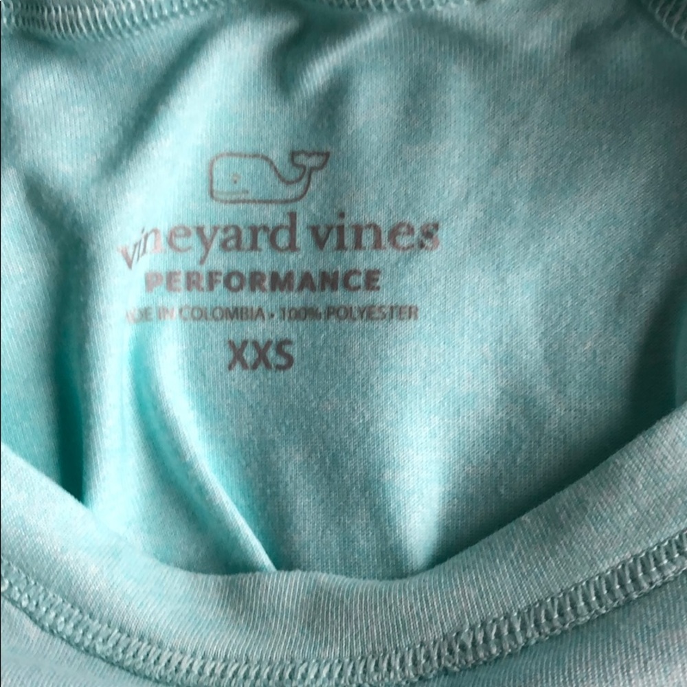 5 Vineyard Vines shirts - Picture 8 of 8